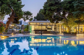  Oasis Hotel Apartments  Афины